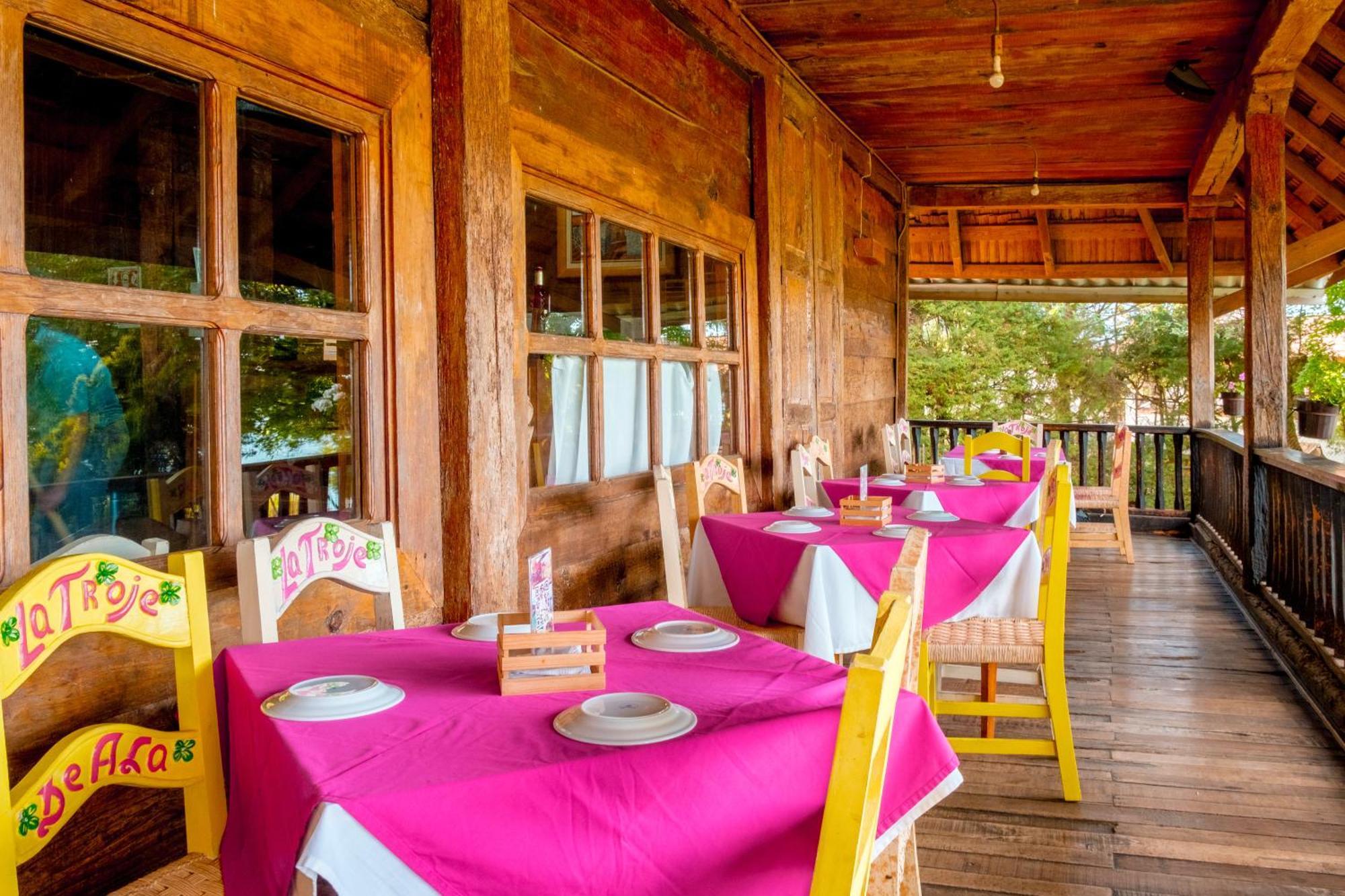 Zirahuen Forest And Resort 외부 사진